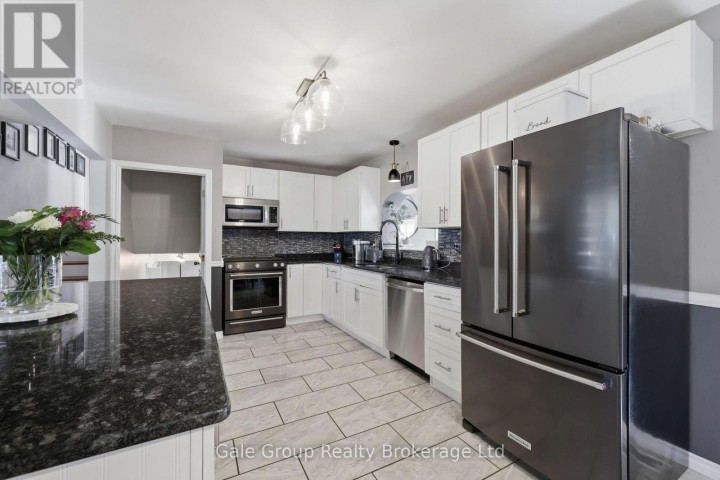 Photo 9 at 171 Orchard Road, Woodstock - North, Woodstock