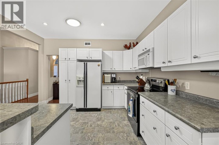 Photo 3 at 796 N Springbank Avenue, Woodstock - North, Woodstock