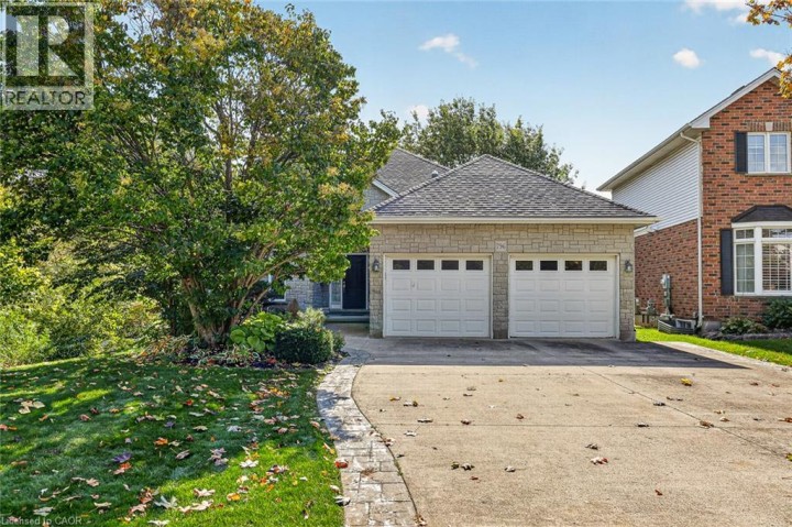 Photo 11 at 796 N Springbank Avenue, Woodstock - North, Woodstock