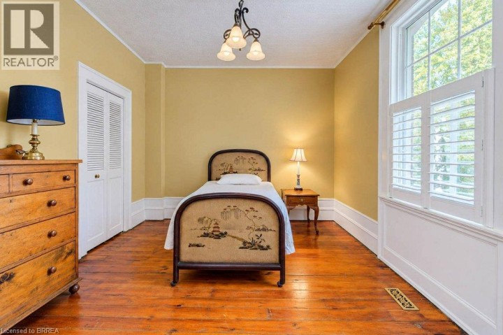 Photo 11 at 48 Albion Street, North Ward, Brantford