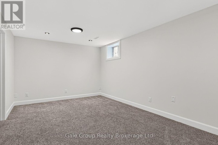 Photo 35 at 565 Sales Drive, Woodstock - South, Woodstock