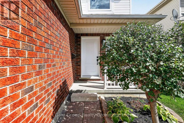 Photo 4 at 565 Sales Drive, Woodstock - South, Woodstock