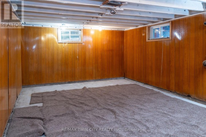 Photo 16 at 41 E Church Street, Delhi, Norfolk County