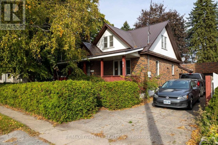 Photo 2 at 41 E Church Street, Delhi, Norfolk County