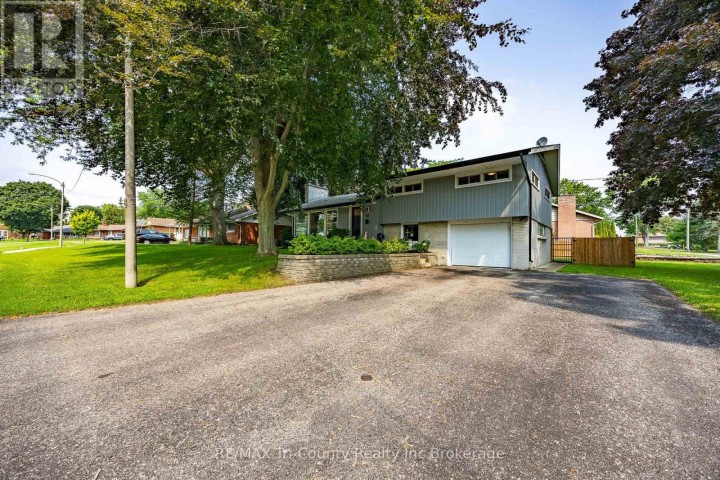Photo 24 at 30 Fairfield Crescent, Tillsonburg