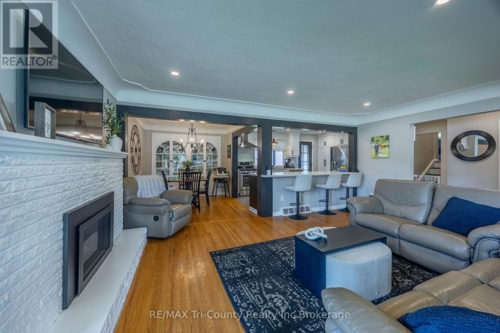 Photo 5 at 30 Fairfield Crescent, Tillsonburg