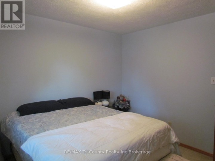 Photo 8 at 29 Beckett Boulevard, Tillsonburg