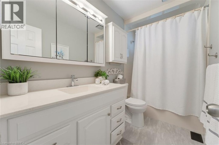 Photo 17 at 107 Pusey Boulevard, Grand Woodlands, Brantford