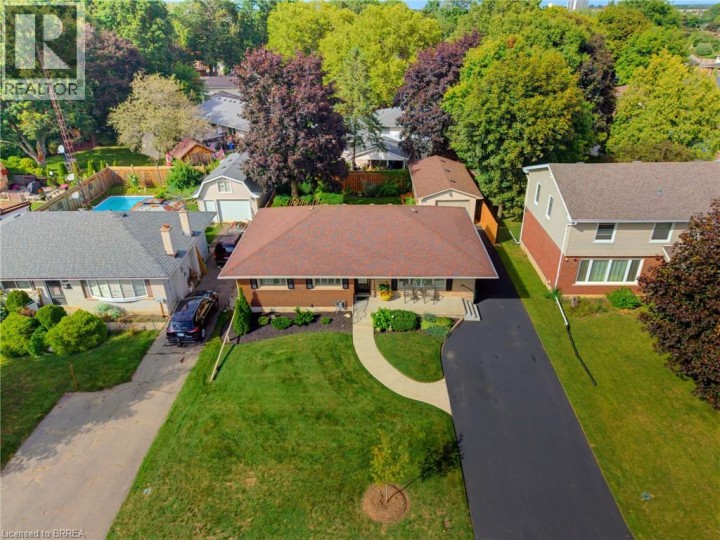 Photo 2 at 107 Pusey Boulevard, Grand Woodlands, Brantford