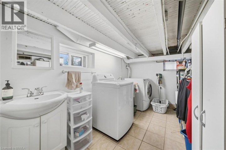 Photo 23 at 13 Forest Road, Echo Place, Brantford