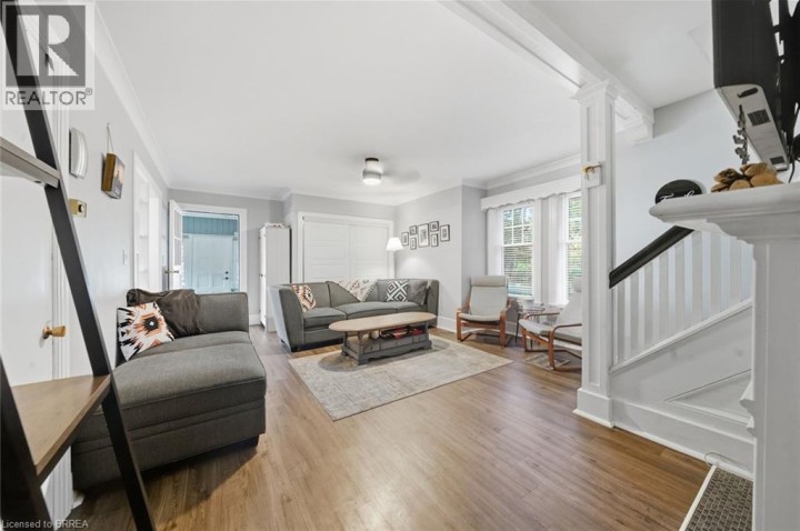 Photo 11 at 13 Forest Road, Echo Place, Brantford