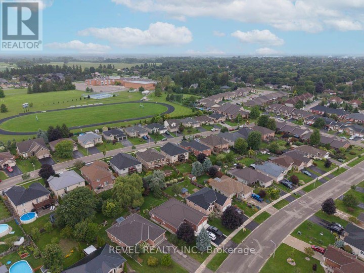 Photo 28 at 15 Millcroft Drive, Simcoe, Norfolk County