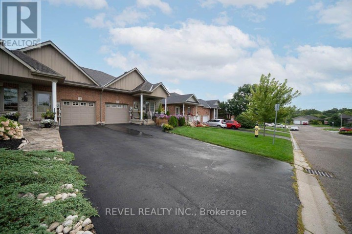 Photo 4 at 15 Millcroft Drive, Simcoe, Norfolk County