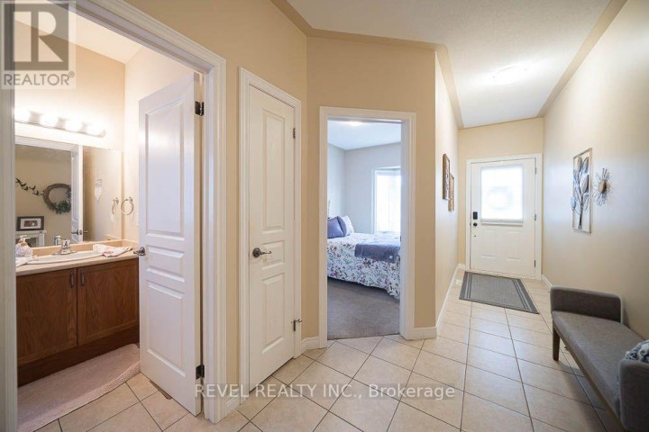 Photo 7 at 15 Millcroft Drive, Simcoe, Norfolk County