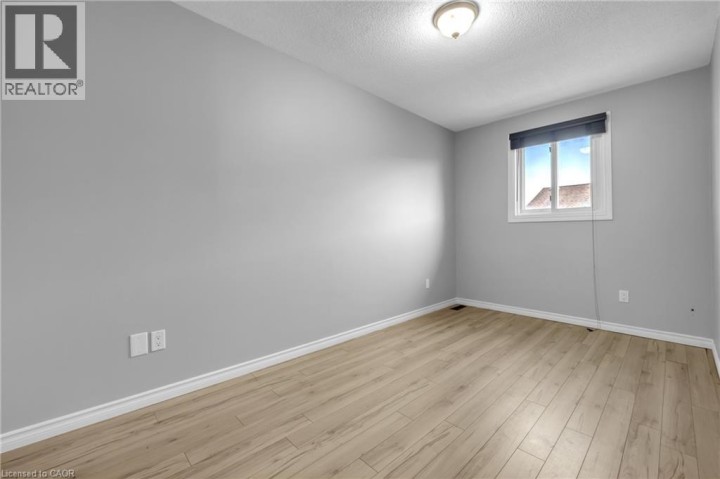 Photo 5 at 2 - 1135 Nellis Street, Woodstock - North, Woodstock