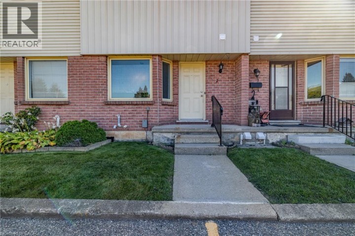 Photo 1 at 2 - 1135 Nellis Street, Woodstock - North, Woodstock