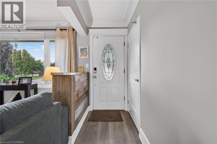 Photo 5 at 41 Kensington Avenue, Rosedale / Gable Height, Brantford