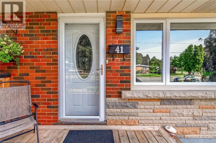 Photo 4 at 41 Kensington Avenue, Rosedale / Gable Height, Brantford