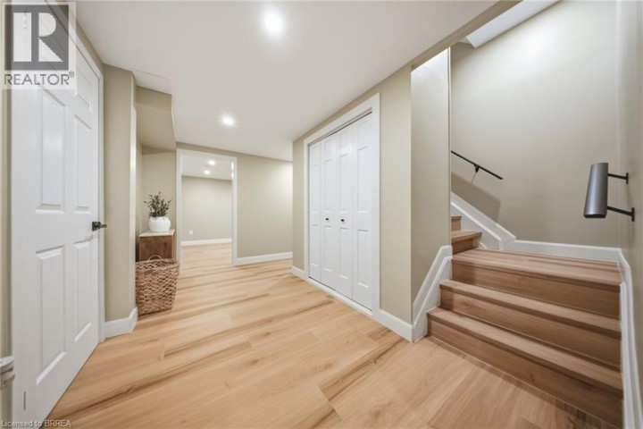 Photo 30 at 25 Cedarland Drive, Cedarland, Brantford