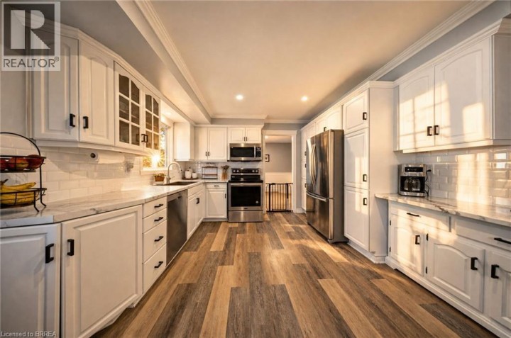 Photo 5 at 25 Cedarland Drive, Cedarland, Brantford