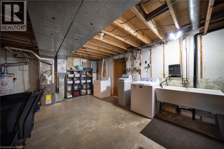 Photo 26 at 32 Avondale Crescent, Echo Place, Brantford