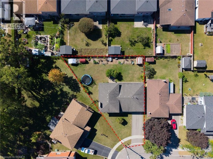 Photo 41 at 32 Avondale Crescent, Echo Place, Brantford
