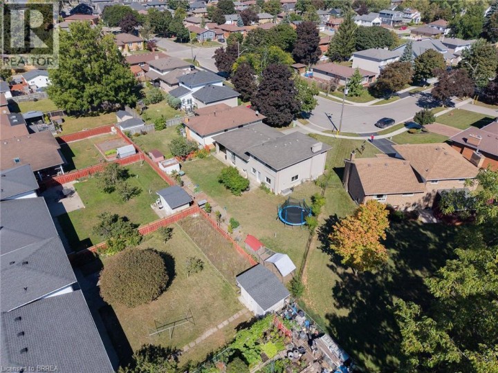 Photo 40 at 32 Avondale Crescent, Echo Place, Brantford