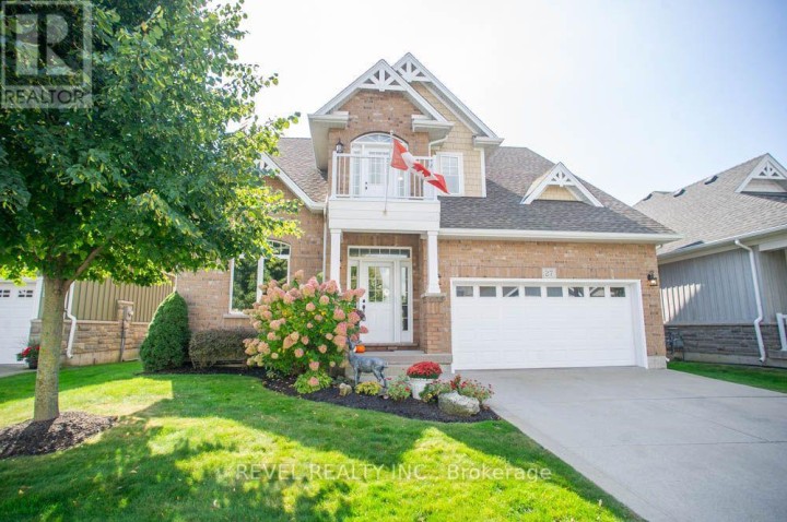 Photo 1 at 27 Schooner Drive, Port Dover, Norfolk County