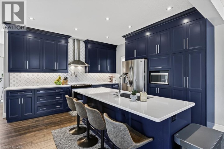 Photo 2 at 924 N Springbank Avenue, Woodstock - North, Woodstock