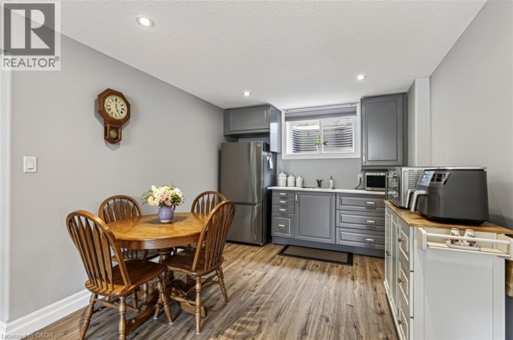 Photo 5 at 924 N Springbank Avenue, Woodstock - North, Woodstock