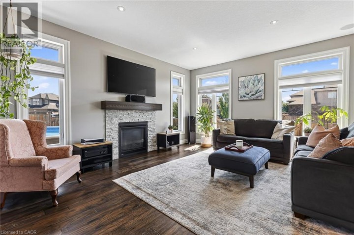 Photo 16 at 924 N Springbank Avenue, Woodstock - North, Woodstock