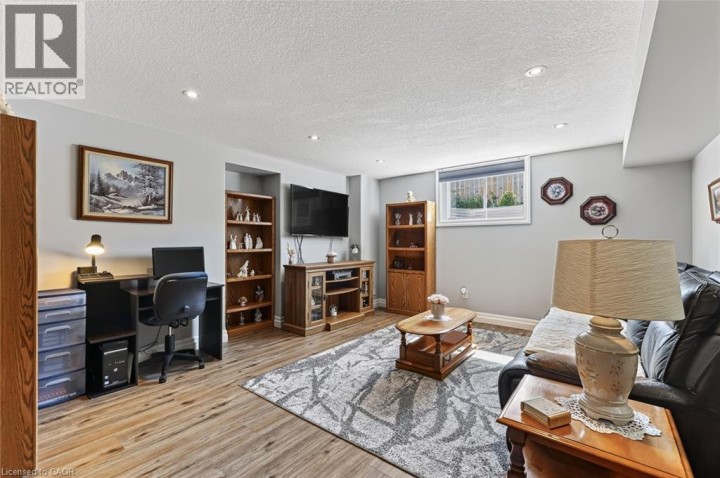 Photo 31 at 924 N Springbank Avenue, Woodstock - North, Woodstock