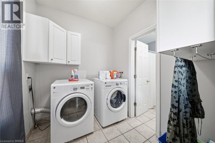 Photo 13 at 97 Queen Street, Downtown Core, Brantford