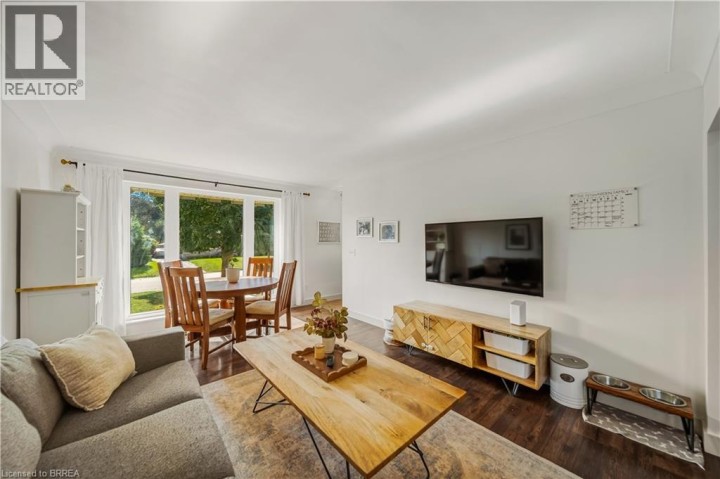 Photo 7 at 47 Buckingham Street, Fairview / Greenbrier, Brantford
