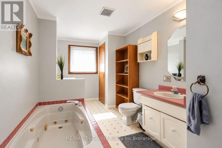 Photo 20 at 56601 Heritage Line, Straffordville, Bayham
