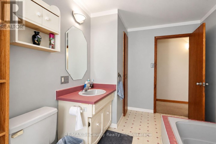 Photo 22 at 56601 Heritage Line, Straffordville, Bayham