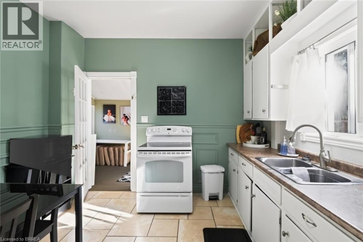 Photo 18 at 191 St. Paul Avenue, Lansdowne, Brantford