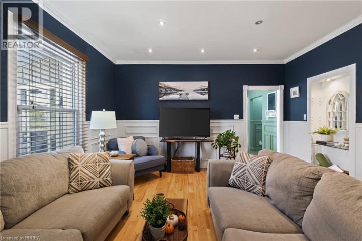 Photo 11 at 191 St. Paul Avenue, Lansdowne, Brantford