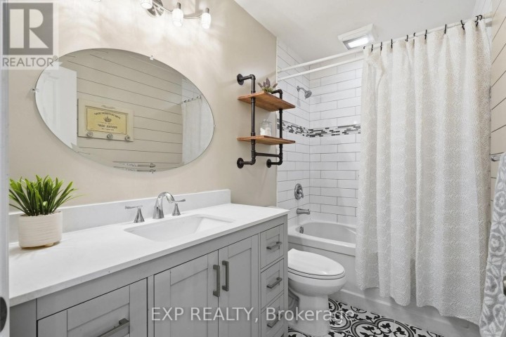 Photo 17 at 72 Crestlynn Crescent, Simcoe, Norfolk County