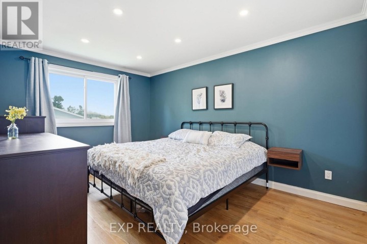 Photo 18 at 72 Crestlynn Crescent, Simcoe, Norfolk County