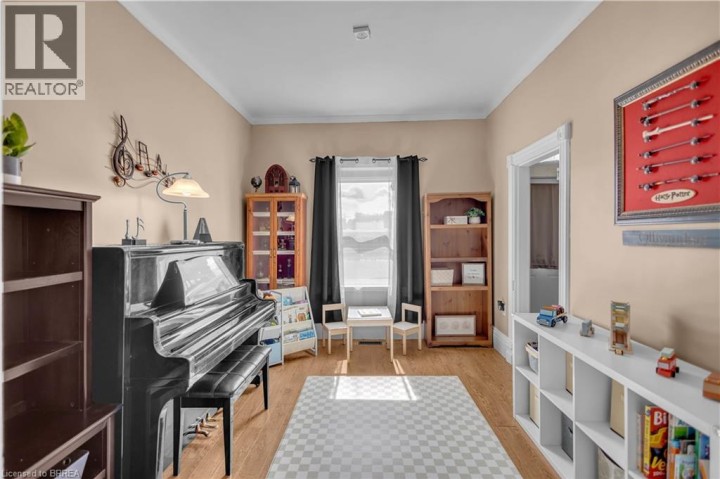 Photo 4 at 25 Usher Street, North Ward, Brantford
