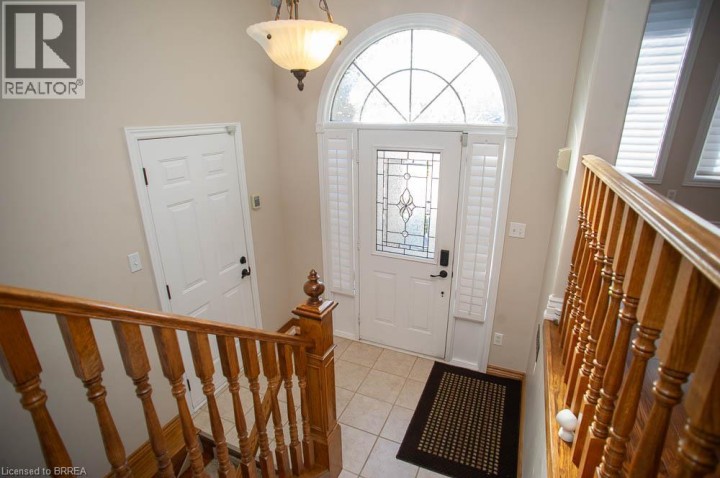 Photo 4 at 16 Bradbury Crescent, Innerkip (Fair Grounds), Woodstock