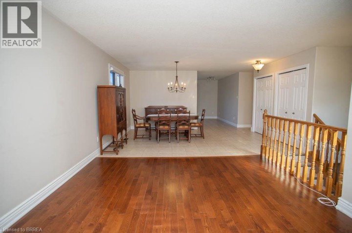 Photo 7 at 16 Bradbury Crescent, Innerkip (Fair Grounds), Woodstock