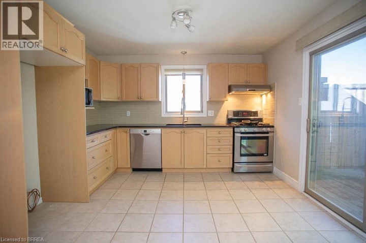 Photo 9 at 16 Bradbury Crescent, Innerkip (Fair Grounds), Woodstock