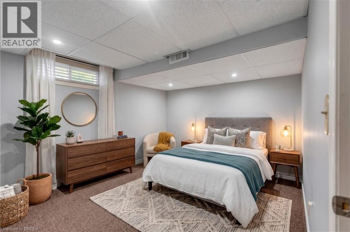 Photo 31 at 26 Penny Lane, Brier Park, Brantford