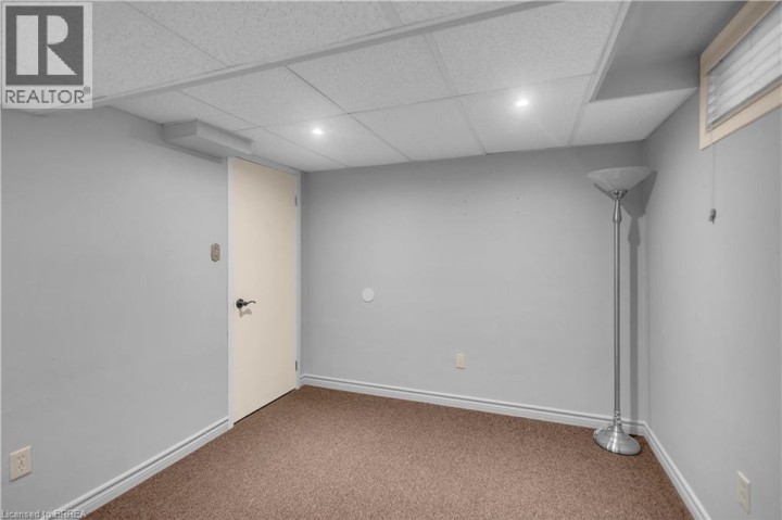 Photo 32 at 26 Penny Lane, Brier Park, Brantford