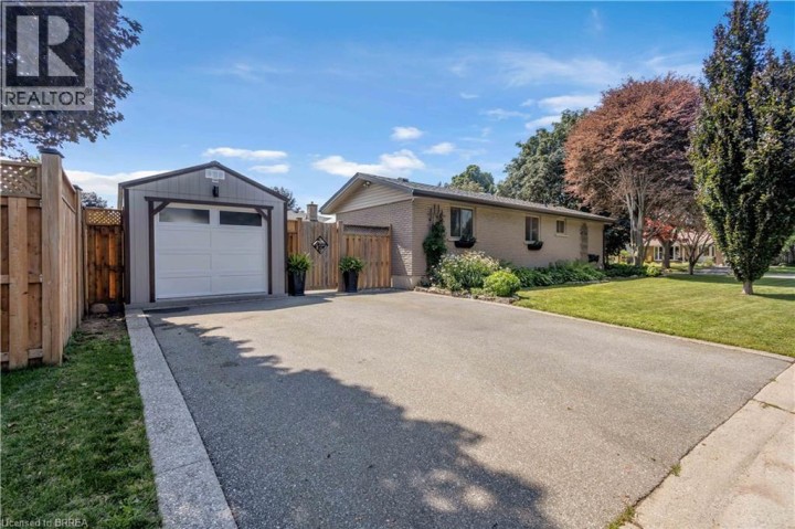 Photo 34 at 26 Penny Lane, Brier Park, Brantford