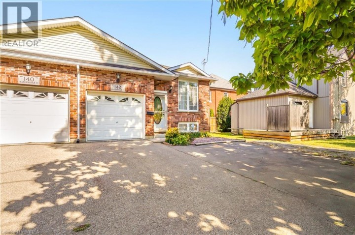 Photo 3 at 142 Marlborough Street, East Ward, Brantford