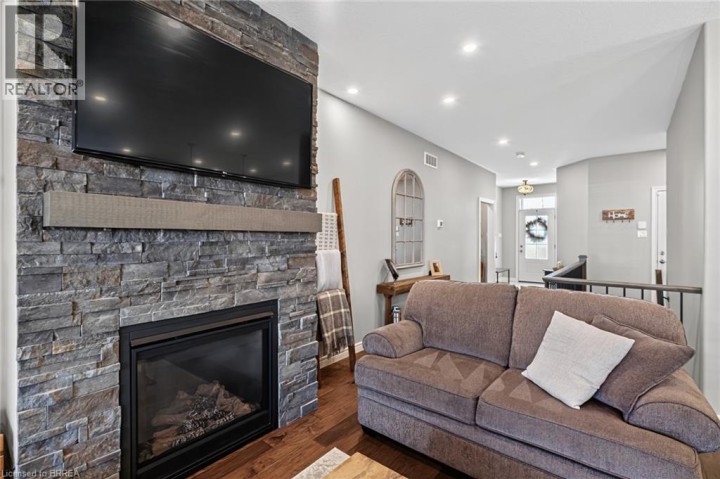 Photo 15 at 14 Masters Lane, Innerkip (Victoria Park), Woodstock