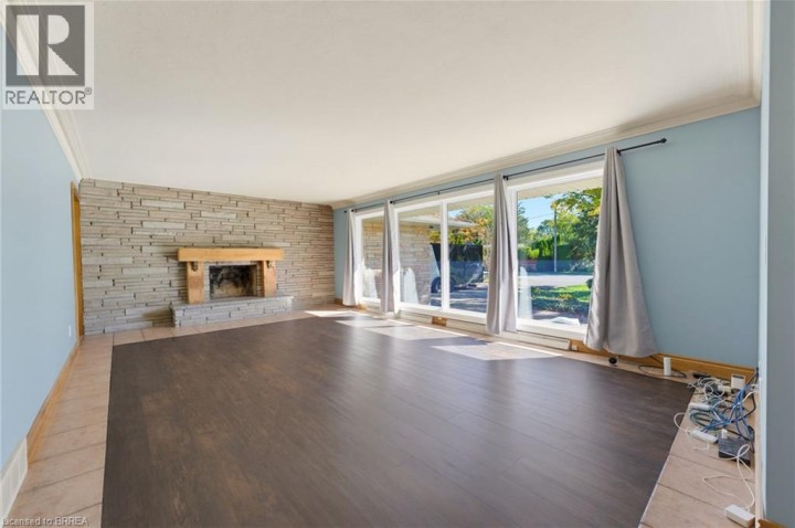 Photo 8 at 11 Belholme Avenue, Tutela Heights, Brantford